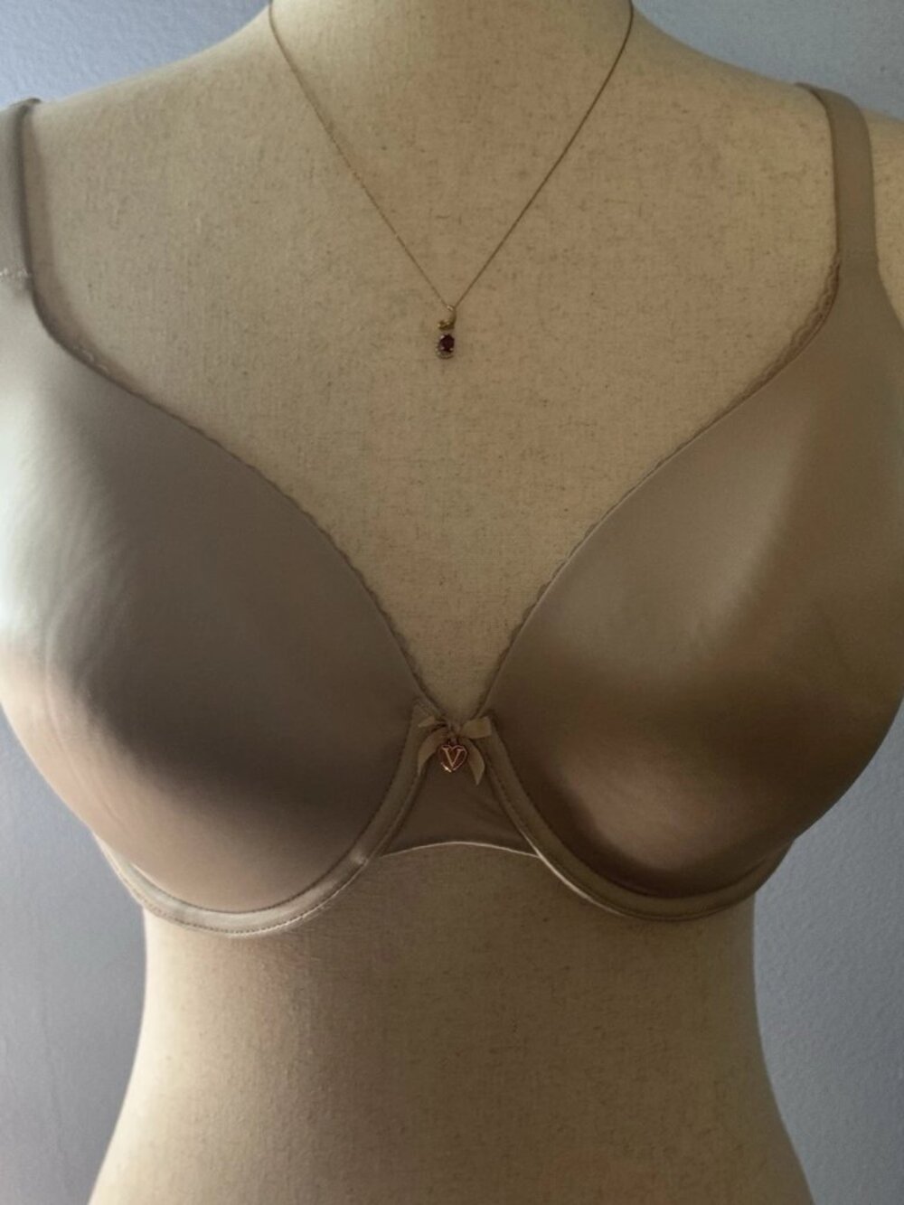 Victoria's Secret Body by Victoria Full Coverage Bra 34DDD Taupe Nude - Picture 3 of 13
